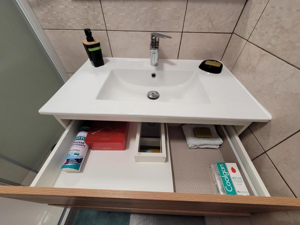 Appartement Salbris- Parking Gratuit Exterior foto